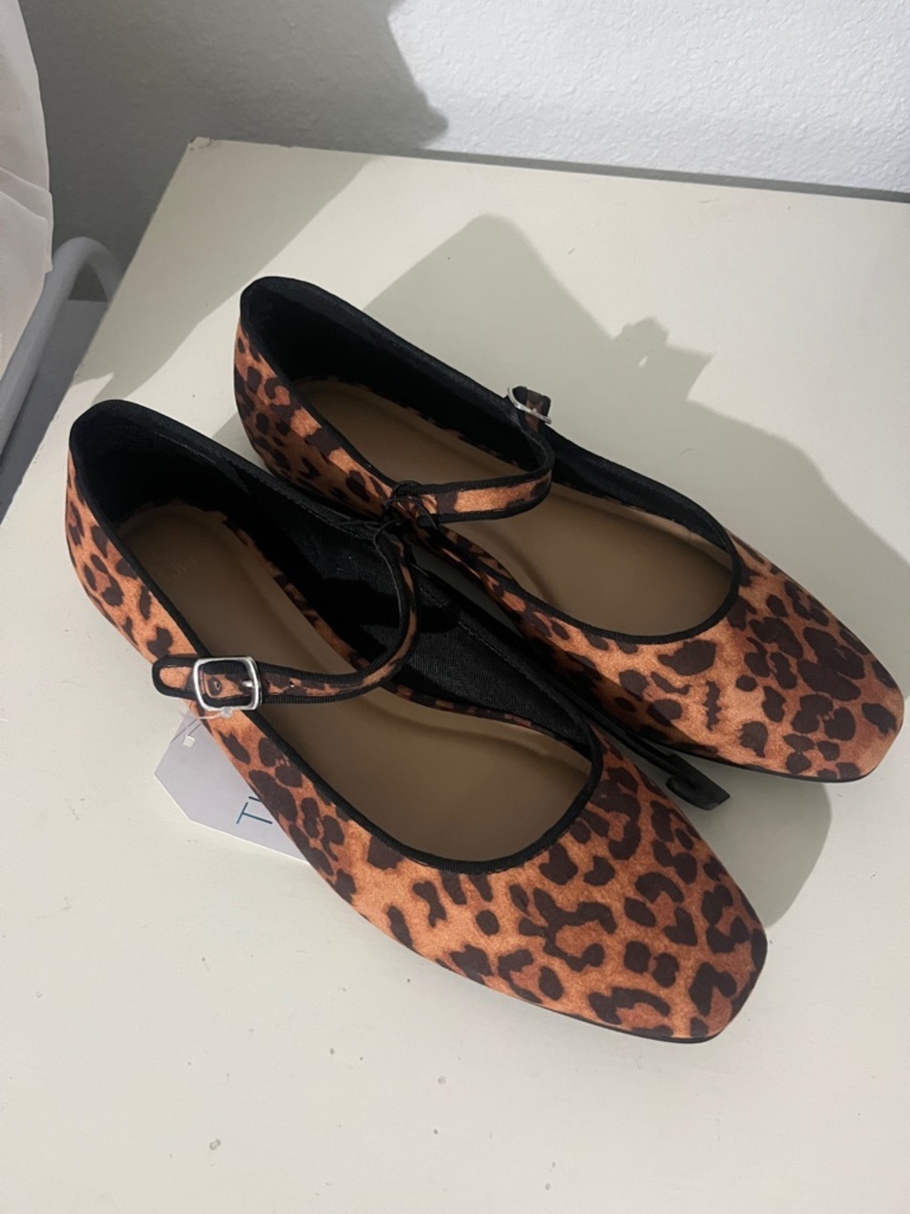 New Time And Tru Women’s Leopard Print Mary Jane Flats Shoes Size 11 NWT - Picture 2 of 9